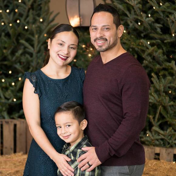 Profile Picture of Alex Jaya (@alexjaya) on Poshmark