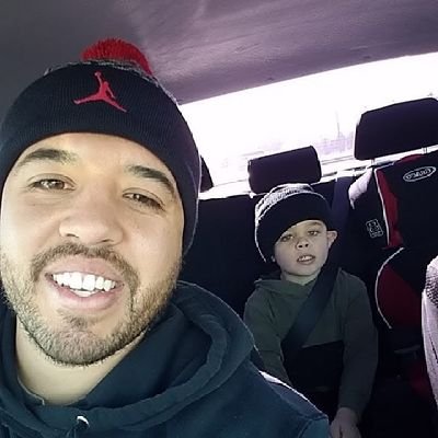 Profile Picture of Dustin Gallegos (@DustinGallegos) on Twitter