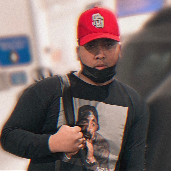 Profile Picture of Jerome Aulai (@samoanrome) on Poshmark