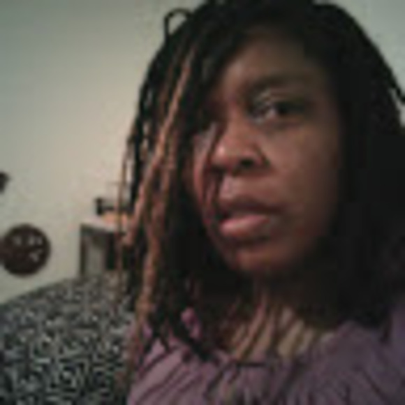 Profile Picture of Tonya Boyd (@tblaval) on Poshmark