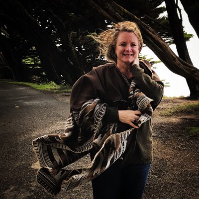 Profile Picture of Lisa Poggi (@lisapoggi) on Twitter