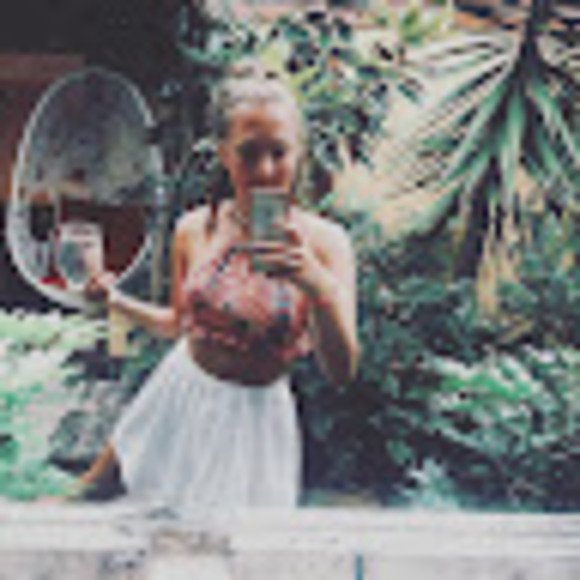 Profile Picture of Ruby Buchanan (@rubybuchanan0) on Poshmark