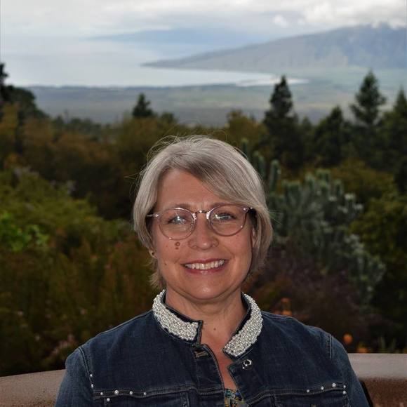 Profile Picture of Pam Luthi (@pamluthi) on Poshmark