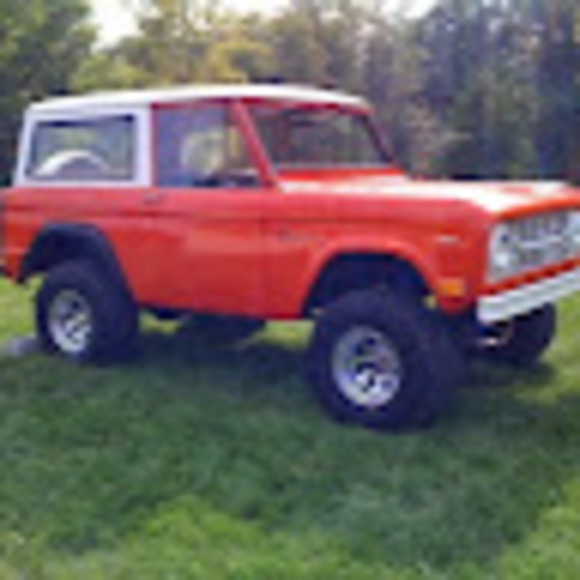 Profile Picture of John Yates (@yatesjohn417) on Poshmark