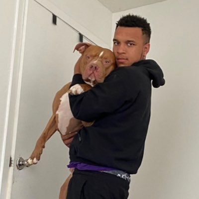 Profile Picture of Zach Drew (@drewboyz23) on Twitter