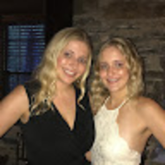 Profile Picture of Torrey M (@to2rey) on Poshmark
