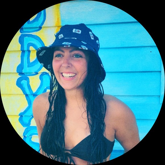 Profile Picture of Daniella Spankowski (@dspankowski) on Poshmark