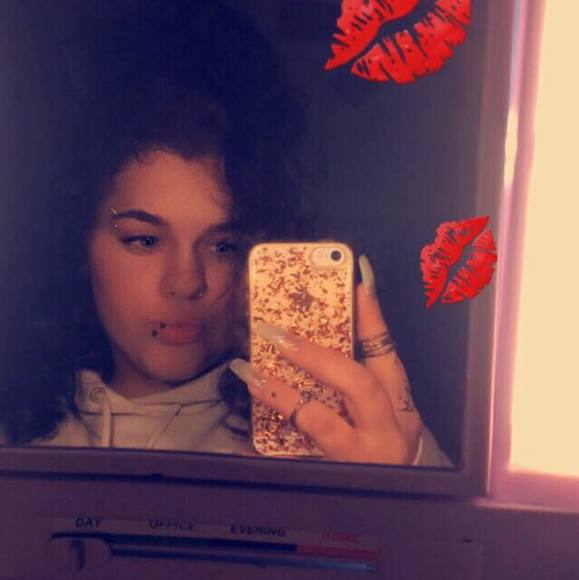 Profile Picture of Annabella Solidum (@asolidum) on Poshmark