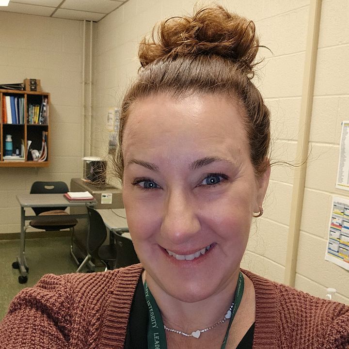 Profile Picture of Lisa Suglia Falkowski (@lisa.falko) on Tiktok