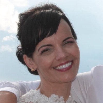 Profile Picture of Robin Tuer (@RobinBrockett) on Twitter