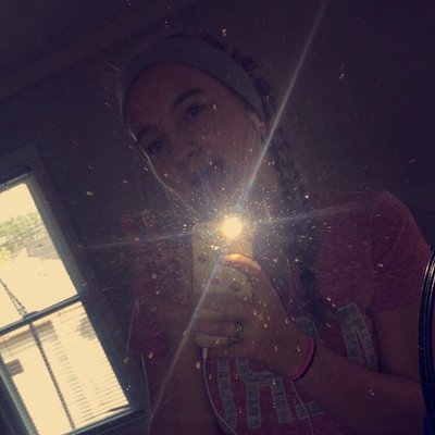 Profile Picture of Maya Baxter (@maya_baxter5) on Twitter