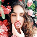 Profile Picture of Vivian_郑伟 (@vivian_zhengwei) on Instagram