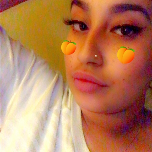 Profile Picture of Cece Berraha (@cecebx819) on Poshmark
