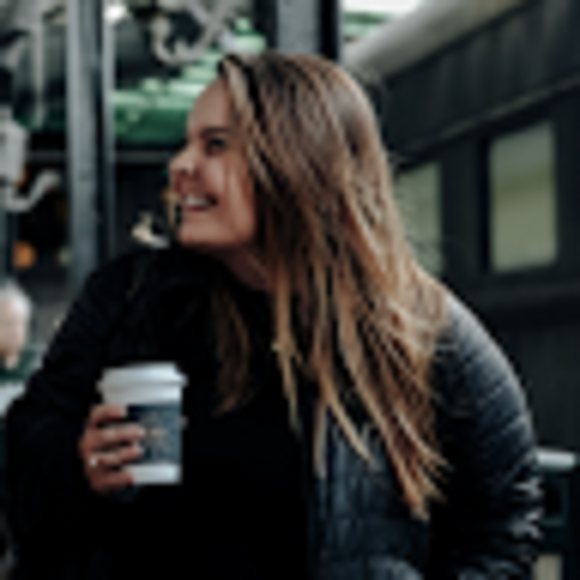 Katie Haremski - Poshmark Profile Picture of Katie Haremski (@katie_haremski) on Poshmark