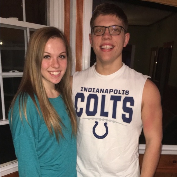 Profile Picture of Audrey Elrod (@audreyelrod) on Poshmark