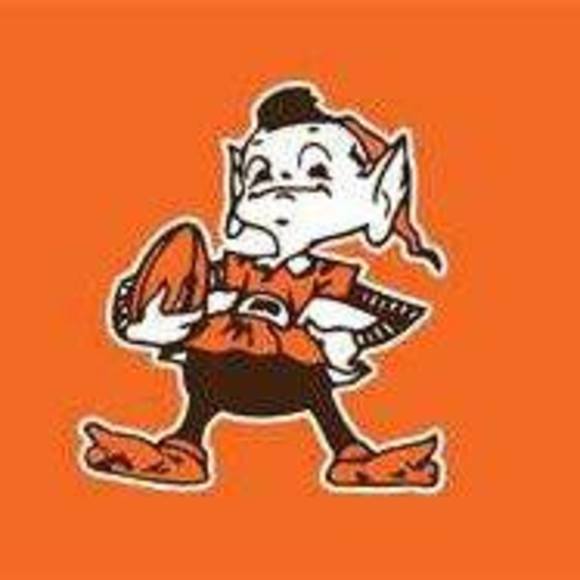 Profile Picture of Tyler Henson (@tbonehen14) on Poshmark