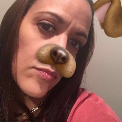 Profile Picture of Esther Tavarez (@ET0916) on Twitter