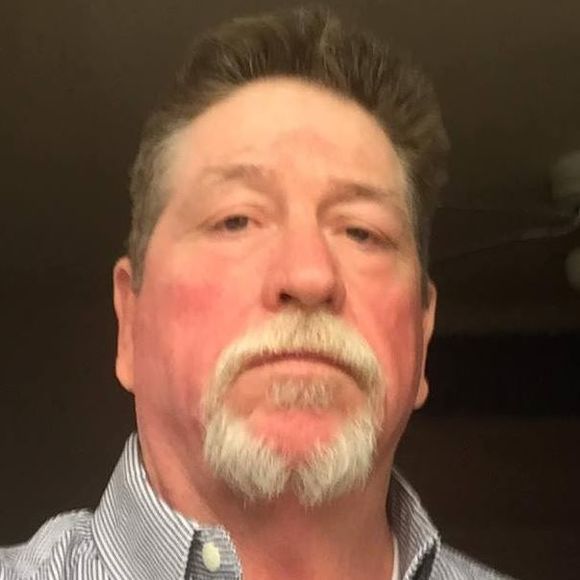 Profile Picture of Andy Locke (@lockeandy) on Poshmark
