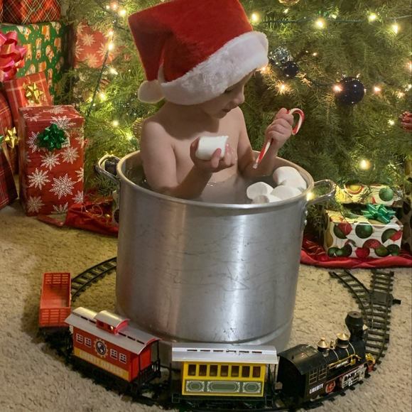 Profile Picture of Jennylalo Araque (@gl19902018) on Poshmark