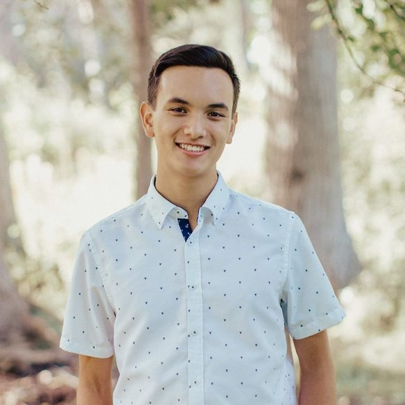 Profile Picture of Michael Lin (@michaellin99) on Poshmark