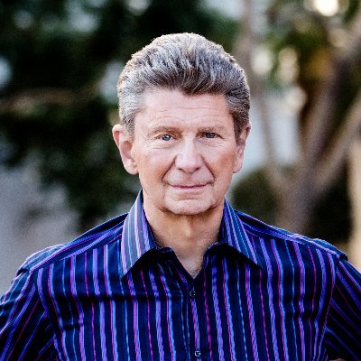 Profile Picture of Paul Levine (@Jake_Lassiter) on Twitter