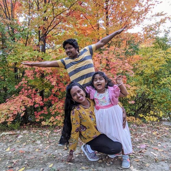 Profile Picture of Meena Barath (@meenabarath) on Poshmark