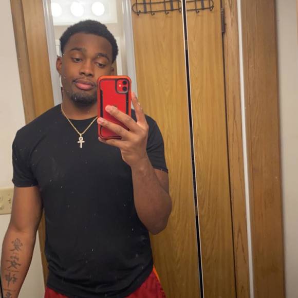 Profile Picture of Timothy Conner (@liliuzivert) on Poshmark