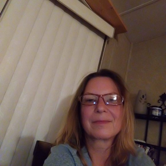 Profile Picture of Manuela Fitzgerrell (@mfitzgerrell) on Poshmark