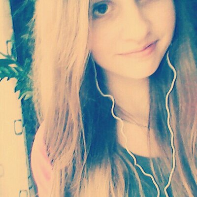 Profile Picture of Genevieve Hünniger (@genevievexoxo81) on Twitter