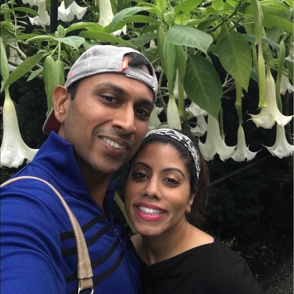 Profile Picture of Manuj Agarwal (@megam0nt0na) on Poshmark