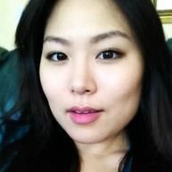 Profile Picture of Carol Cho (@carolicious) on Poshmark