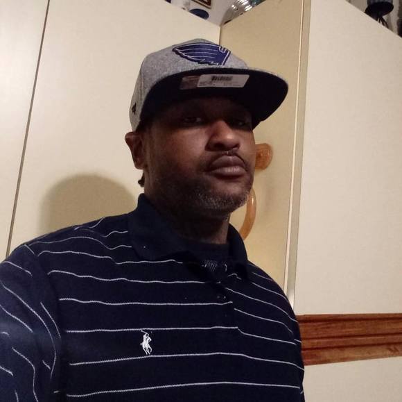 Profile Picture of Ronald Gibson (@ronaldgibson973) on Poshmark