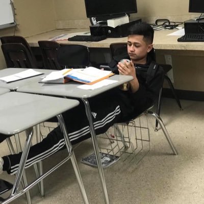 Profile Picture of Ale🦕 (@alexandras241) on Twitter
