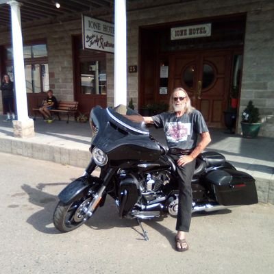 Profile Picture of Kelly Albertson (@KellyAlbertso17) on Twitter