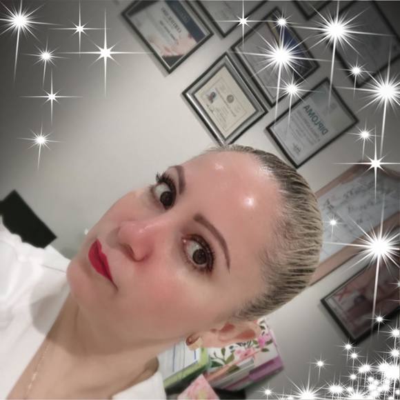 Profile Picture of Fabiola Lugo (@fabiolalugo) on Poshmark