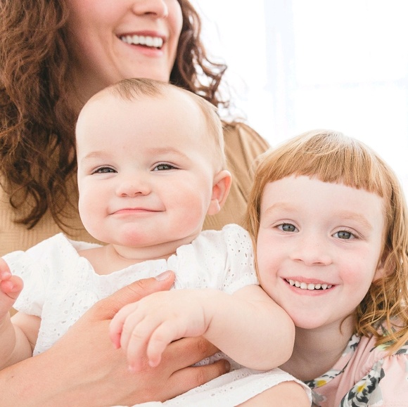 Profile Picture of Hannah Bannister (@ellabirdshop) on Poshmark