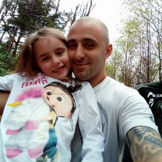 Damien Thornton - Facebook Profile Picture of Damien Thornton (@damien.thornton) on Facebook