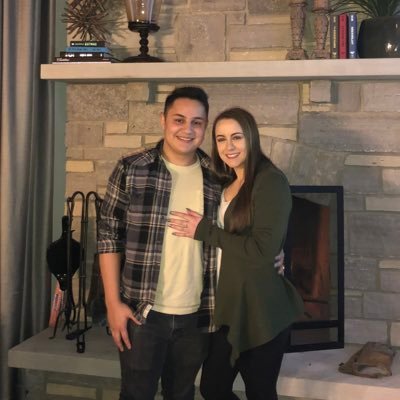 Profile Picture of Lara (@larashaw27) on Twitter