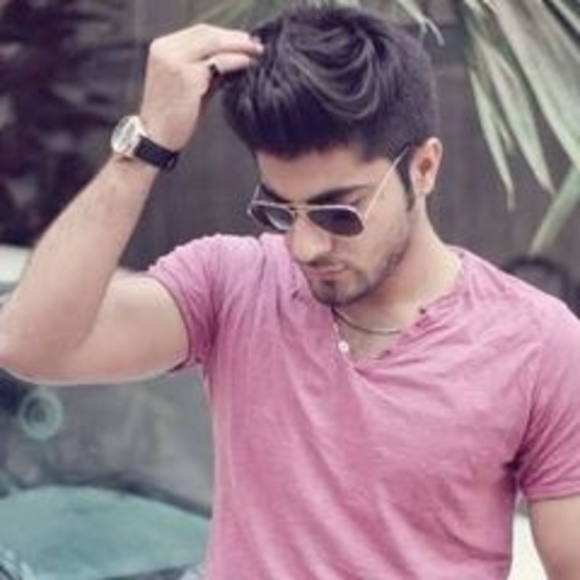 Profile Picture of Hamza Ansari (@hamzaansari349) on Poshmark
