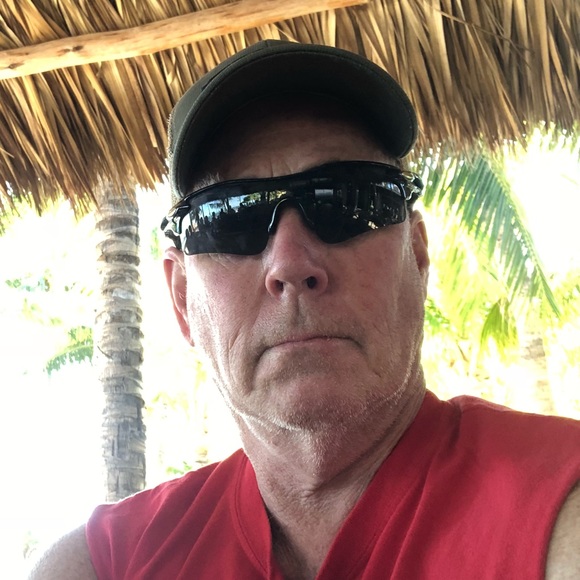 Profile Picture of Joe Kampmeier (@jkamp1956) on Poshmark