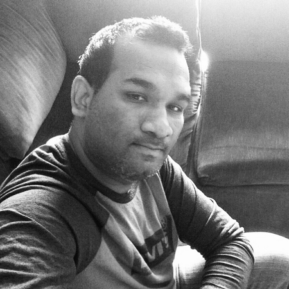 Profile Picture of Vinoth Kumar (@vinoth) on Poshmark