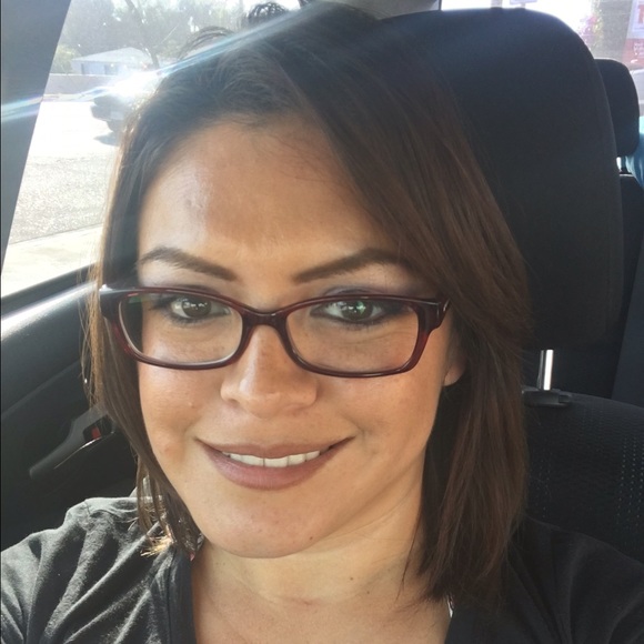 Profile Picture of Kriscia Tomasino (@ktomasino1215) on Poshmark