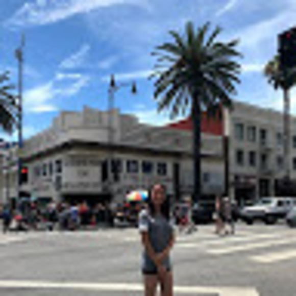 Yuming - Poshmark Profile Picture of Yuming (@yh123456) on Poshmark