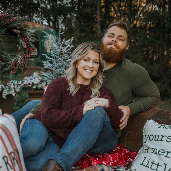 Samantha Meigel - Poshmark Profile Picture of Samantha Meigel (@samanthaameigs) on Poshmark