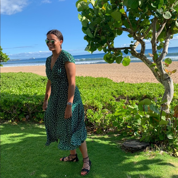 Profile Picture of Emilie Ogburn (@emnico_) on Poshmark
