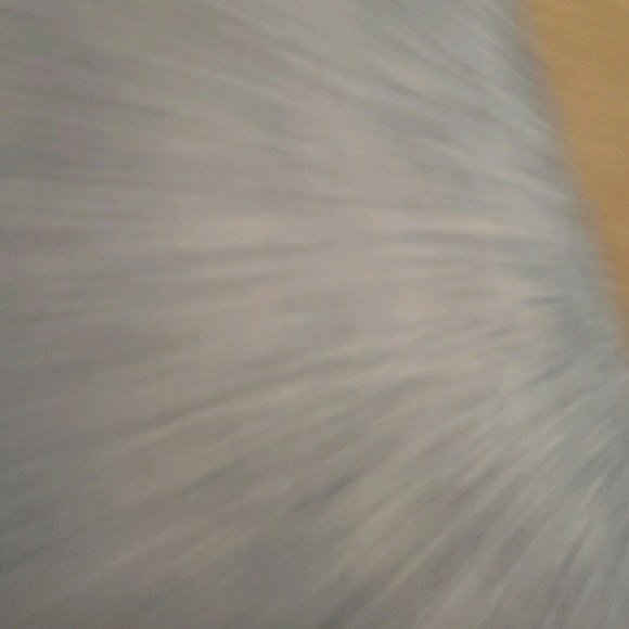 Profile Picture of Liz Rehkop (@_lizzigrace_) on Poshmark