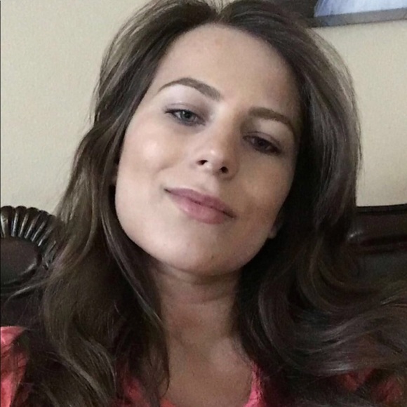 Profile Picture of Maria Tatarenko (@mariatataren) on Poshmark