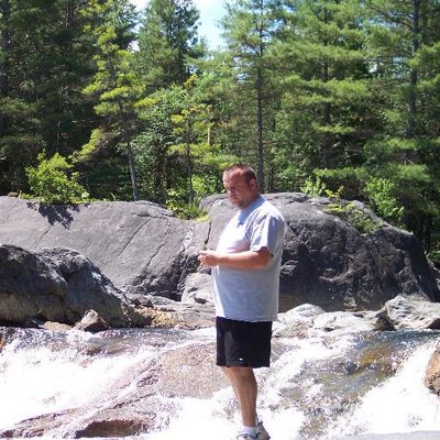 Profile Picture of Scott Houle (@houlie2013) on Twitter
