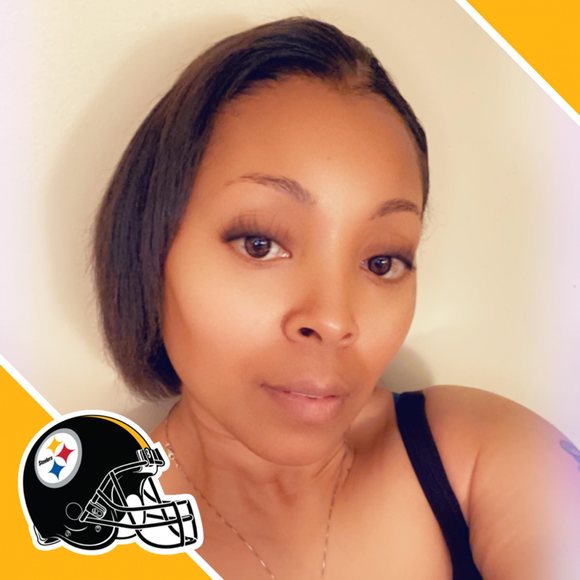 Profile Picture of Tasha Simon (@feisty13) on Poshmark
