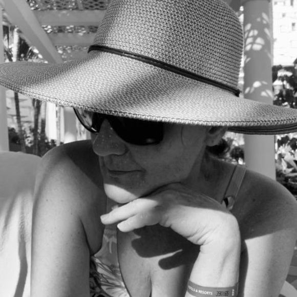 Profile Picture of Ann Lednicky-pendery (@annpendery) on Poshmark